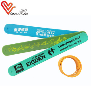 Estilo diferente pulsera bofetada para mejor pulsera de reloj colorido plástico personalizar USB bofetada pulsera - Product Image 1