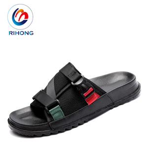 Pantoufles de chambre pour hommes, couleur unie, noir, eva, styliste, bon marché, vente en gros - Product Image 1
