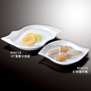 Mode spécial conception triangle forme <span class=keywords><strong>blanc</strong></span> plaque restaurant <span class=keywords><strong>vaisselle</strong></span> assiette <span class=keywords><strong>de</strong></span> <span class=keywords><strong>service</strong></span> en céramique plaques - Product Image 2