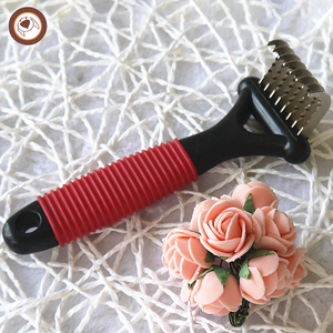 <span class=keywords><strong>Pettine</strong></span> <span class=keywords><strong>per</strong></span> toelettatura <span class=keywords><strong>per</strong></span> toelettatura <span class=keywords><strong>per</strong></span> <span class=keywords><strong>cani</strong></span> e gatti con rastrello professionale su 2 lati - Product Image 4