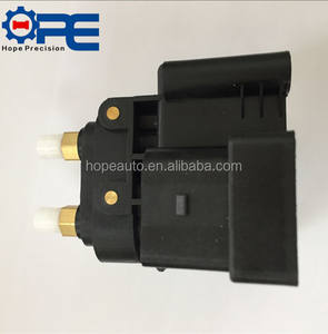 2123200358 bloc de soupapes de compresseur de Suspension pneumatique pour <span class=keywords><strong>Mercedes</strong></span> benz X166 GLS 63 <span class=keywords><strong>350d</strong></span> 400 500 X164 GL 350 450 550 - Product Image 3