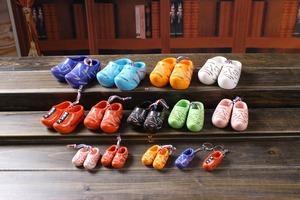 Gres cerámico <span class=keywords><strong>de</strong></span> Europa estilo holanda <span class=keywords><strong>zapatos</strong></span> <span class=keywords><strong>de</strong></span> la boda del cumpleaños <span class=keywords><strong>de</strong></span> san valentín regalos decoración del hogar - Product Image 1