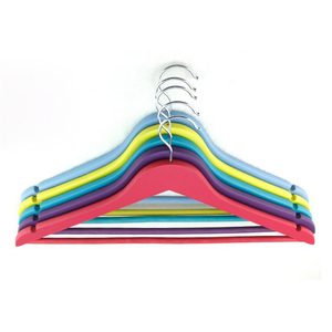 ไม้แขวนไม้แข็งสีแดงสีชมพูน้ำตาล-สำหรับชั้นวางเสื้อผ้าและราง-ขายส่ง - Product Image 1
