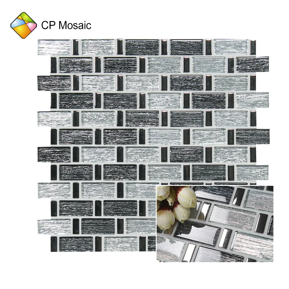 Mosaico de vidrio laminado en blanco y negro con tiras de galvanoplastia plateada Mosaico de espejo intermitente