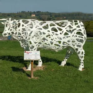 Contemporary Decoration Life Size Metal Cow Sculpture