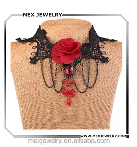 gotik kadın siyah tığ dantel boğan kırmızı gül çiçek yaka zincirleri püskül kolye