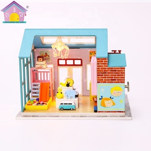 Hoomeda Thiết Kế Mới Bằng Gỗ Cho Trẻ Em Đồ Chơi Nội Thất Nhà Búp Bê Với Ánh Sáng - Product Image 2
