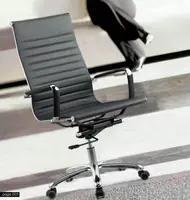 Hochwertiger Luxus-Bürostuhl Moderne ergonomische drehbare Büros tühle aus schwarzem Leder