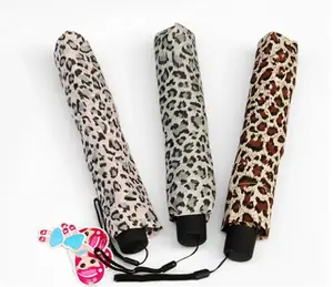 signora regalo sottile sottile piccola matita 3 volte leopard print design ombrello da sole per la vendita