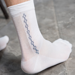 Chaussettes habillées pour hommes en fibre de bambou de qualité supérieure - Product Image 5
