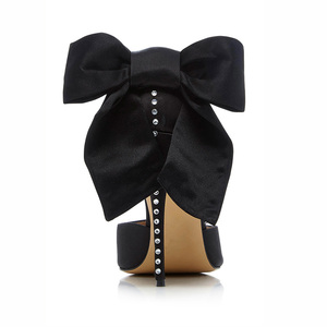<span class=keywords><strong>Zapatos</strong></span> <span class=keywords><strong>de</strong></span> tacón alto para <span class=keywords><strong>mujer</strong></span>, tacones finos <span class=keywords><strong>de</strong></span> satén negro <span class=keywords><strong>de</strong></span> 10cm, con lazo <span class=keywords><strong>de</strong></span> diamantes <span class=keywords><strong>de</strong></span> imitación, puntiagudos, PARA CENA y fiesta - Product Image 4