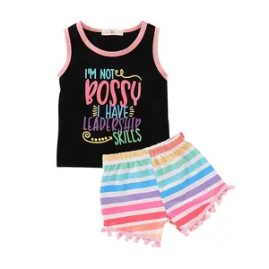 Set Pakaian Butik Anak Perempuan, Setelan Atasan Tank Top Garis-garis Warna Pelangi, Celana Pendek Rumbai Bola Kecil Cocok, Pakaian Anak-anak 2 Potong