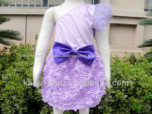 Venta al por mayor ropa del bebé una roseta shoulde vestido de la muchacha, hermoso vestido de noche - Product Image 1