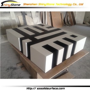 Mesa de Centro <span class=keywords><strong>Krion</strong></span> de Superficie Sólida con Línea de Cebra de Lujo - Product Image 3