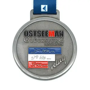 En gros OEM personnalisé pour triathlon compitition de Bain De Vélo et Course logo prix médaille