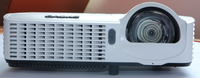 Projecteur à ultra courte focale Gaoke DLP100 4K avec Android 10, portable pour le cinéma maison et l'utilisation professionnelle