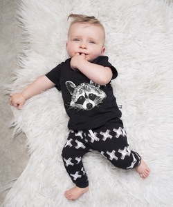 Set di <span class=keywords><strong>Abbigliamento</strong></span> Estivo per Neonati, Completo Bambino con Stampa Cartoon, Maglietta e Pantaloni Neri alla Moda, 0-34 Anni - Product Image 2
