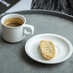 Hecho a mano de superficie <span class=keywords><strong>mate</strong></span> de color sólido barato Europea té ollas juego de té de porcelana <span class=keywords><strong>con</strong></span> las tazas de té - Product Image 3