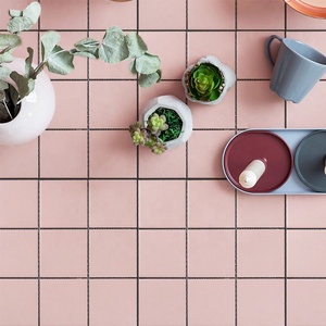 Tuiles de mosaïque murales en céramique à dos maillé 4x4 (97x97mm) roses pour crédence de cuisine et salle de bain – Vente en gros à prix réduit - Product Image 3