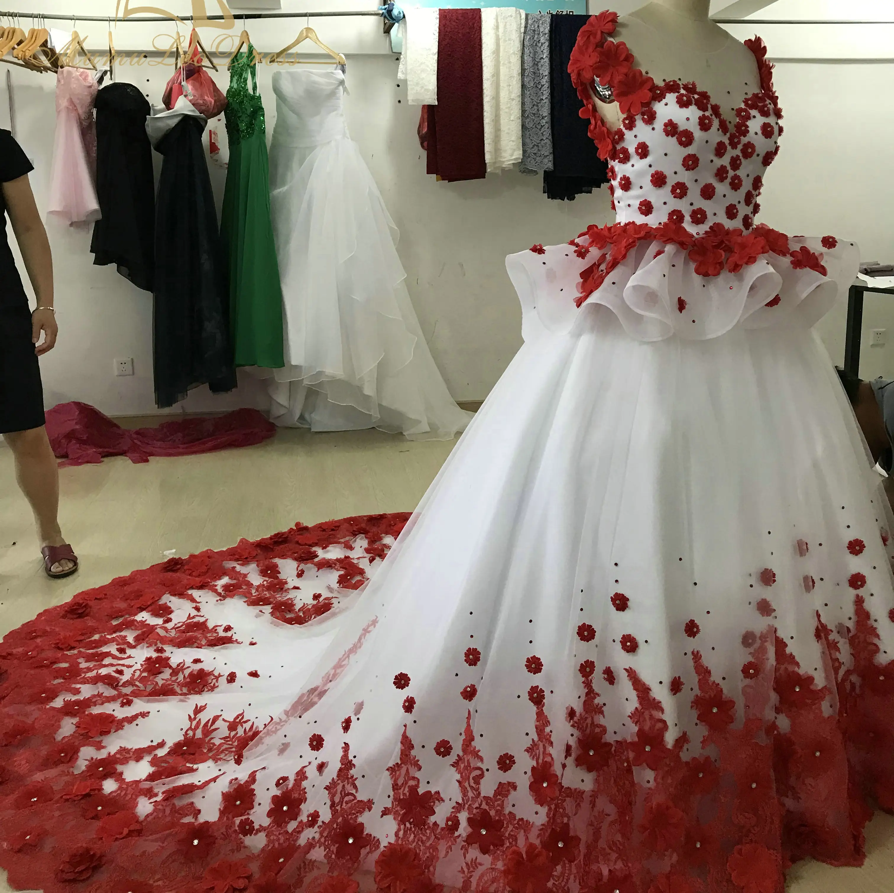Red White Ball Gowns China Trade,Buy 