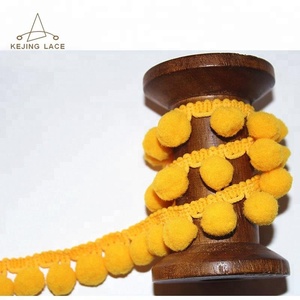 Ingrosso 2cm ponon Pom <span class=keywords><strong>per</strong></span> cucire frange a sfera <span class=keywords><strong>per</strong></span> <span class=keywords><strong>abbigliamento</strong></span> tenda a maglia nappine e pon pon finiture 2cm OEM 1000