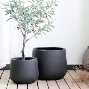 Fioriera da giardino di grandi dimensioni <span class=keywords><strong>in</strong></span> fibra di vetro per esterni dal <span class=keywords><strong>design</strong></span> moderno per la decorazione del giardino