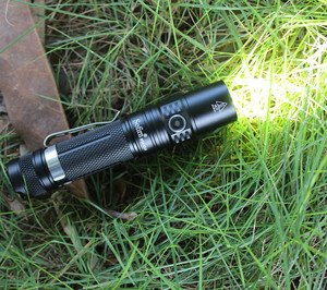 Популярный светодиодный фонарик с аккумулятором от китайского производителя, портативный светодиодный инструмент - Product Image 5