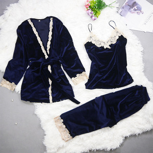 <span class=keywords><strong>Pigiama</strong></span> di Lusso in Velluto <span class=keywords><strong>Tinta</strong></span> <span class=keywords><strong>Unita</strong></span> 3 Pezzi per <span class=keywords><strong>Donna</strong></span> - Product Image 3