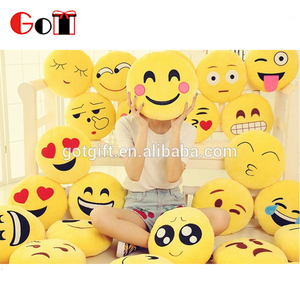 Lotto Molle Emoji Peluche Bambola Catena Chiave OEM & ODM disegno Ornamenti Trasmette da Casuale - Product Image 1