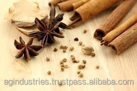 Venta al por mayor 100% aceite esencial de anís estrellado natural puro aceite de anís sabroso Origen de semillas exportador a granel - Product Image 3