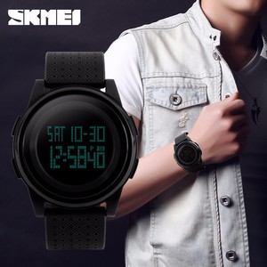 SKMEI 1206 nuovi uomini all'aperto elettronico a cristalli liquidi <span class=keywords><strong>orologio</strong></span> 50m impermeabile di sport 5 colori della gelatina sottile della cinghia del <span class=keywords><strong>silicone</strong></span> di modo delle donne ha condotto la vigilanza - Product Image 3