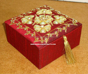 Zari-cajas decorativas bordadas a mano - Product Image 1