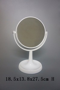 Petit miroir de maquillage rond avec cadre en plastique de conception habile avec base - Product Image 3