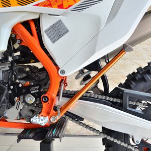 Soporte Lateral de Aluminio Billet NiceCNC para Husqvarna <span class=keywords><strong>FE</strong></span> 250 FX 350 2017-2022 TE 150 TX 300 2017 <span class=keywords><strong>2018</strong></span> 2019 2020 2021-2023 - Product Image 2