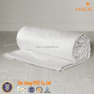 Edredón de Seda de Morera Natural perfecto, 3-4 Tog - Product Image 1