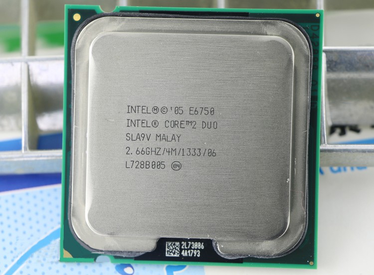 INTEL CORE 2 Duo E6750 (2x 2.66GHz /4M /1333) Prozessor mit Lüfter EUR 12,99 - FR