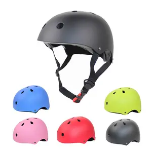 Capacete de skate esportivo para atacado, capacete seguro com cobertura abs + eps oem para andar de bicicleta, rocha, escalada