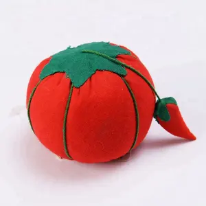 Bantal Pin Kain Jahit Tomat DIY Lembut dengan Stroberi-Merah