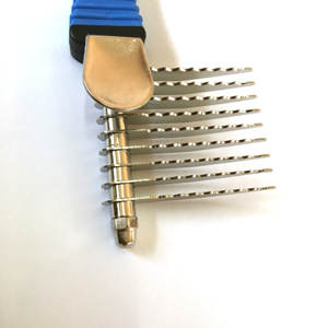 Poignée en plastique Antidérapant D'animal Familier D'impression De Patte de <span class=keywords><strong>Chien</strong></span> Chat Animal Chiot Caniche Noué Longue <span class=keywords><strong>Coupe</strong></span> De Cheveux Peigne Râteau - Product Image 5