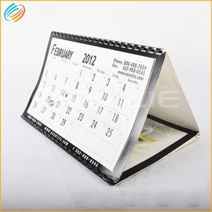 Calendrier personnalisé pas cher avec reliure spirale, 3 volets et bloc coulissant pour enveloppes - Product Image 2
