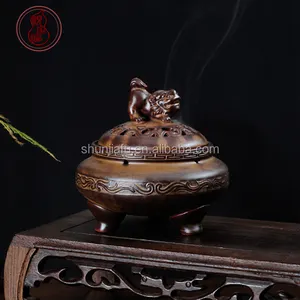 Quemador de Incienso de Cerámica de Estilo Retro, Incensario Tallado Antiguo - Product Image 1
