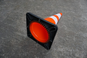 700mm yeni yumuşak standart yansıtıcı esnek PVC kauçuk plastik trafik emniyet konileri - Product Image 2