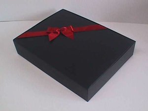 Caja de Regalo Cosmética de Cartón Repujado de Lujo con Cierre de Cinta, Diseño Plegable Reutilizable para Empaque de Regalos Premium - Product Image 4