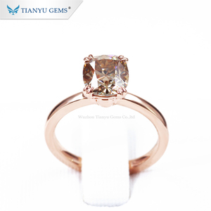 Anillo de Compromiso Solitario de Moissanita Champagne con Corte Antiguo de 7*8mm, Oro Rosa de 14K/18K, Personalizado por Tianyu Fine Jewelry - Product Image 2