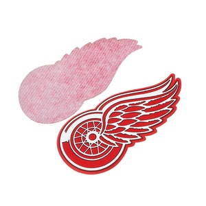 Kledinglabels Fabrikant Op Maat Gemaakte Vleugel Logo Zeefdruk Patches Met Ijzer Op De Achterkant - Product Image 1