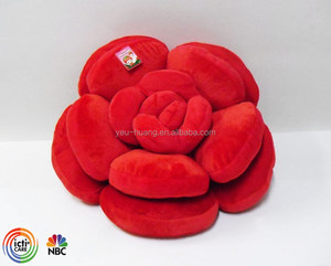 Cojín en forma de flor rosa de peluche - Product Image 5