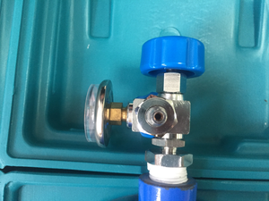 3.6L/3.9L/<span class=keywords><strong>4L</strong></span>の異なるサイズの小型携帯用医療用酸素ガスボンベ（レギュレーターとバッグ付き） - Product Image 5