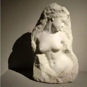 裸体女性躯干胸围雕像