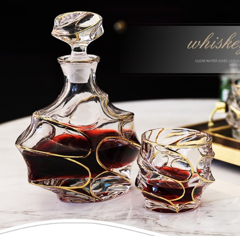 5 Piece Lead-Free Crystal Gold Rim Whiskey Decanter Set in Leather Gift Box with 4 Glasses