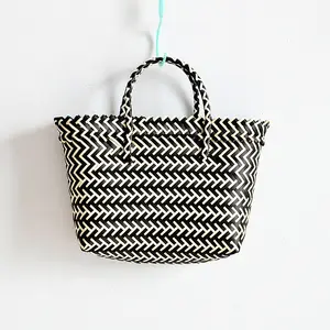 Wholesale black beach Fashion straw clutch basket bag with handle